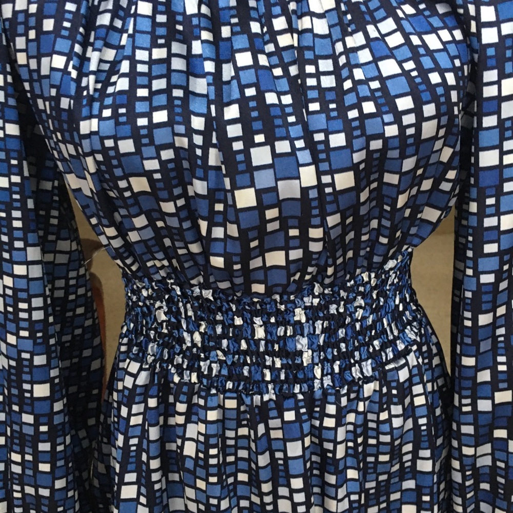 Blouse - Picture 2 of 7